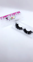 Load image into Gallery viewer, Mink Eyelashes 25MM
